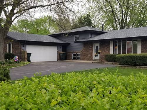 28w773 Richards, Naperville, IL 60564