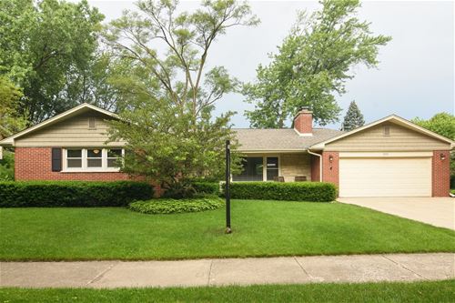 222 S Kennicott, Arlington Heights, IL 60005