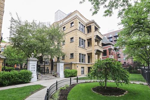 722 W Sheridan Unit 3S, Chicago, IL 60613