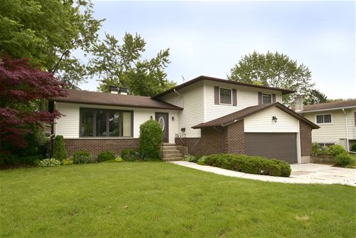 1105 N Hemlock, Mount Prospect, IL 60056