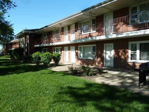 1115 E Algonquin Unit 7, Arlington Heights, IL 60005