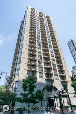 70 W Huron Unit 402, Chicago, IL 60654