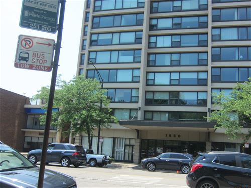 1850 N Clark Unit 901, Chicago, IL 60614