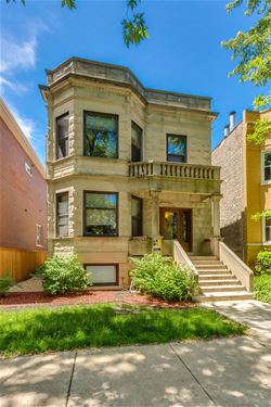 3652 N Janssen, Chicago, IL 60613