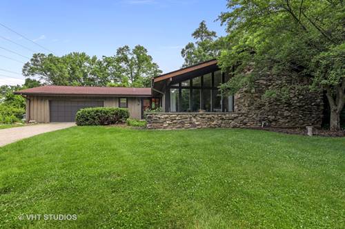 109 W County Line, Barrington Hills, IL 60010