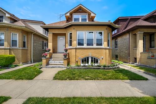 5716 W Leland, Chicago, IL 60630