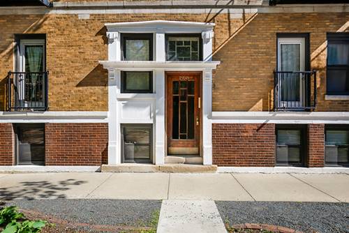 1958 W Byron Unit 3, Chicago, IL 60613