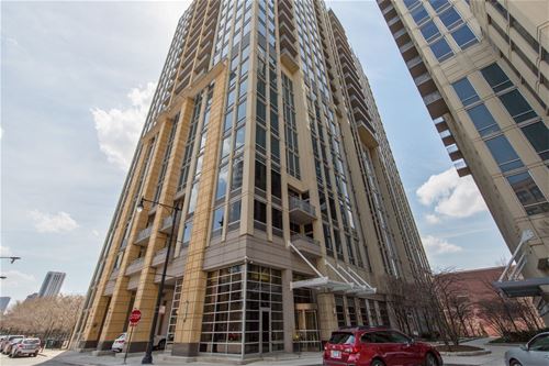 700 N Larrabee Unit 2010, Chicago, IL 60654