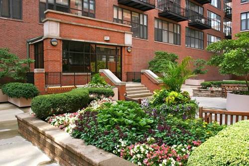 333 W Hubbard Unit 210, Chicago, IL 60654