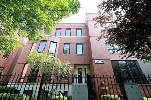 1419 W Fillmore Unit 3W, Chicago, IL 60607