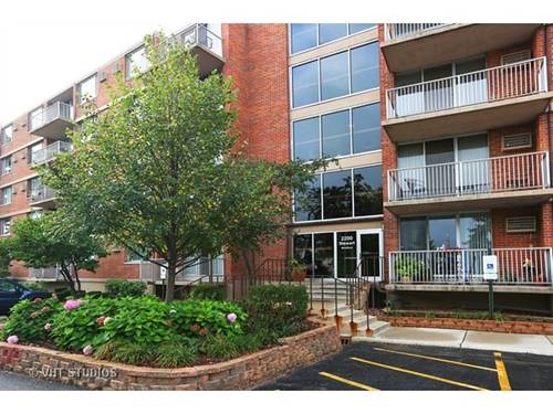 2200 S Stewart Unit 4F, Lombard, IL 60148