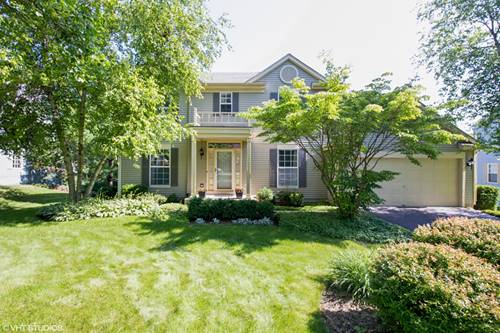 846 Royal Glen, Cary, IL 60013