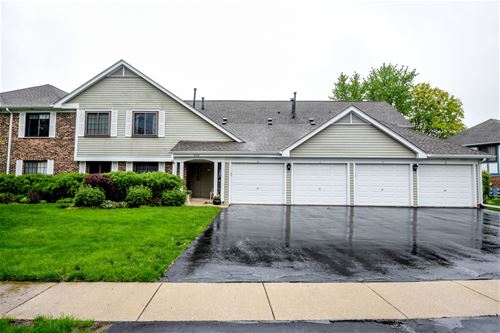 830 Yosemite Unit B6, Roselle, IL 60172