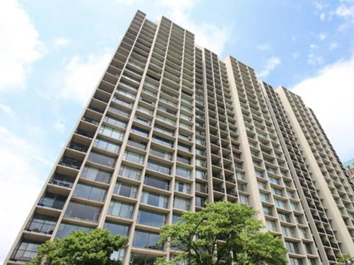 3200 N Lake Shore Unit 903, Chicago, IL 60657