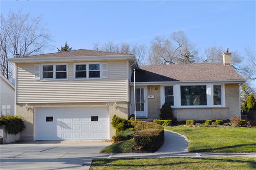 718 W Catino, Arlington Heights, IL 60005