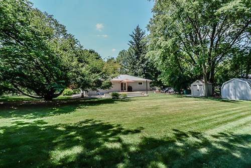 179 S Hunt Club, Gurnee, IL 60031