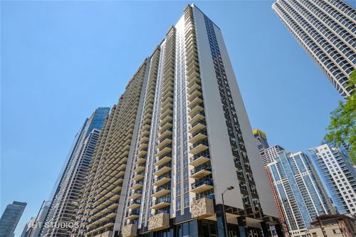 400 E Randolph Unit 3910, Chicago, IL 60601