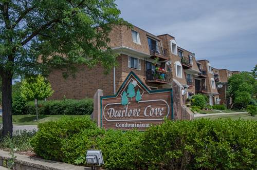 4160 Cove Unit E, Glenview, IL 60025