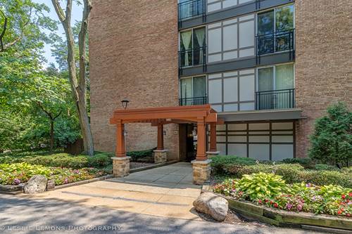 5800 Oakwood Unit 2H, Lisle, IL 60532