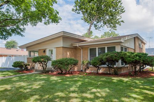 2300 Mayfair, Westchester, IL 60154