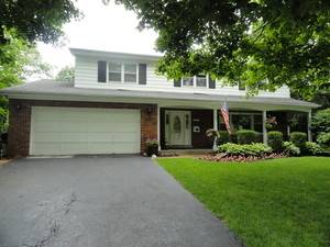 1313 Sleepy Hollow, Glenview, IL 60025