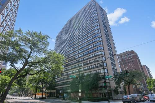 2930 N Sheridan Unit 404, Chicago, IL 60657