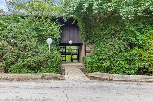 5503 E Lake Unit C, Lisle, IL 60532