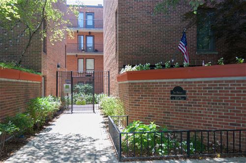 441 W Grant Unit D, Chicago, IL 60614