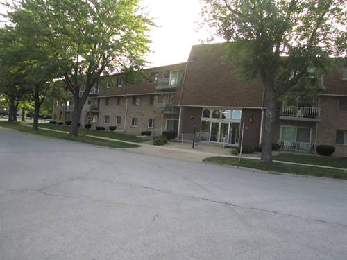 3240 N Manor Unit 325, Lansing, IL 60438