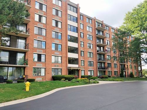 2000 St Regis Unit 5F, Lombard, IL 60148