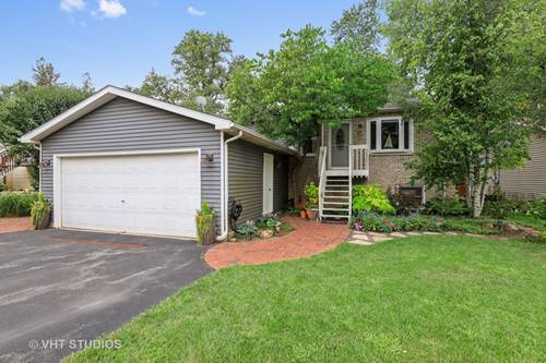 527 Santa Barbara, Lakemoor, IL 60051