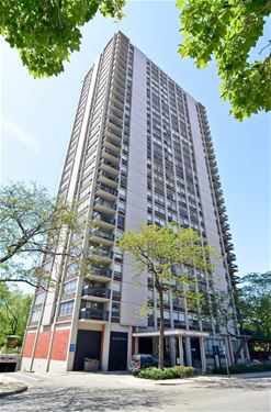 1355 N Sandburg Unit 1508, Chicago, IL 60610