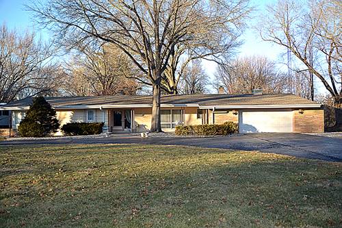 3 Marquette, Kankakee, IL 60901