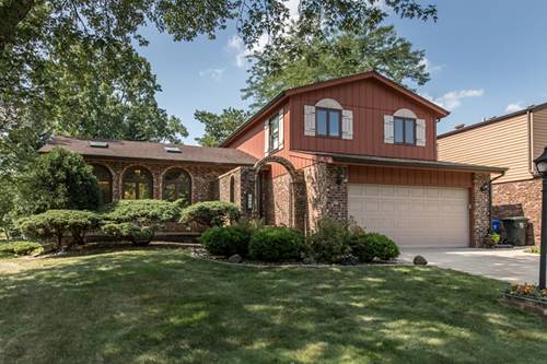 2954 S Briarwood, Arlington Heights, IL 60005