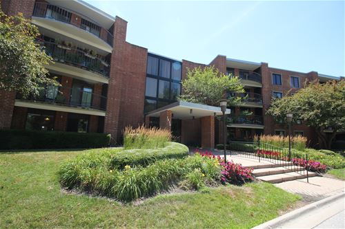 1415 E Central Unit 102A, Arlington Heights, IL 60005