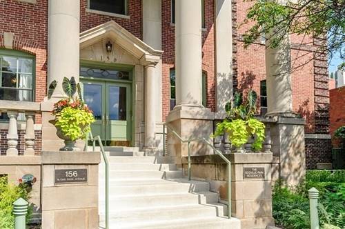 156 N Oak Park Unit 4G, Oak Park, IL 60301