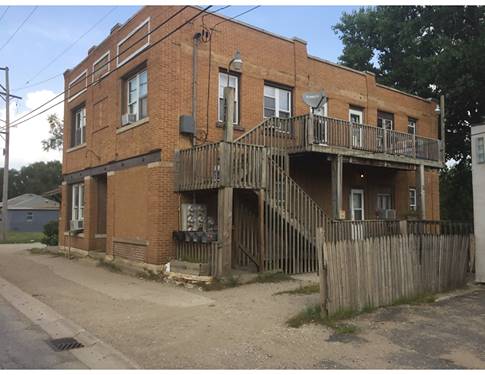 1716 N Broadway, Crest Hill, IL 60403