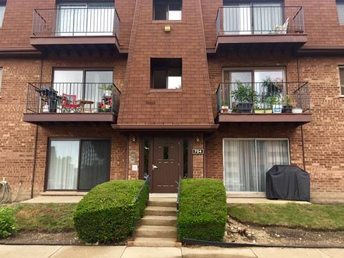 704 Cobblestone Unit B, Glenview, IL 60025