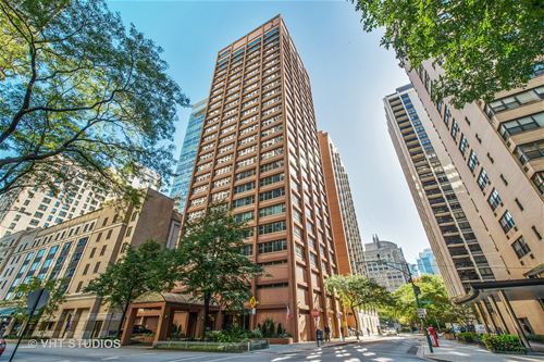 247 E Chestnut Unit 603, Chicago, IL 60611