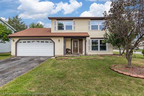 628 Hiawatha, Carol Stream, IL 60188