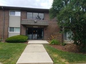 4518 Beau Monde Unit 104, Lisle, IL 60532