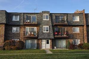 9419 N Bay Colony Unit 1E, Des Plaines, IL 60016