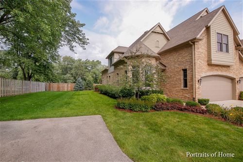 9 Westmoreland, Naperville, IL 60540