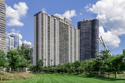 400 E Randolph Unit 1404, Chicago, IL 60601