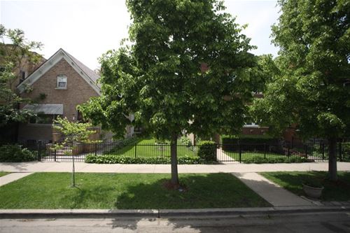 736 N Springfield, Chicago, IL 60624