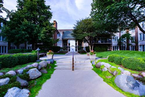 3 Oak Brook Club Unit E104, Oak Brook, IL 60523