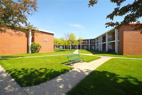 140 E Lake Unit 01A, Elmhurst, IL 60126