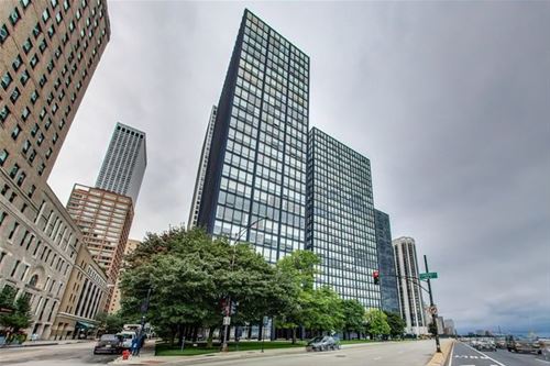 860 N Lake Shore Unit 19J, Chicago, IL 60611