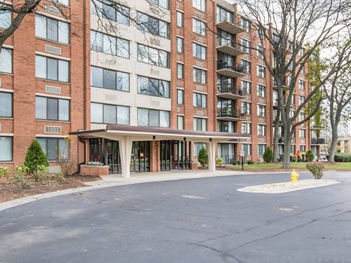 2000 St Regis Unit 4K, Lombard, IL 60148