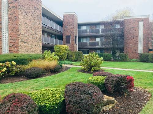 600 S York Unit 2D, Elmhurst, IL 60126